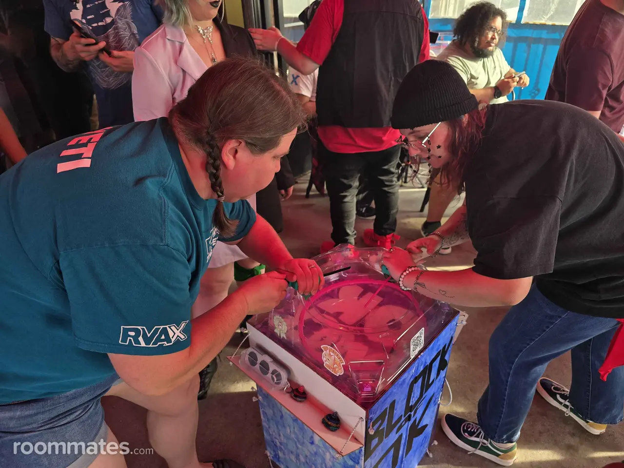 Profile photo 11 of 17