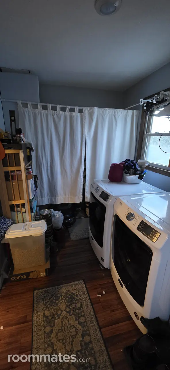 Profile photo 8 of 17