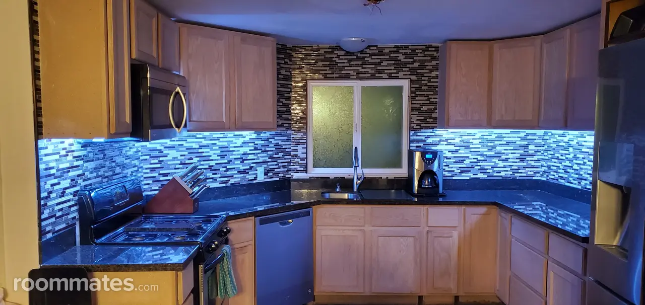 Profile photo 2 of 6