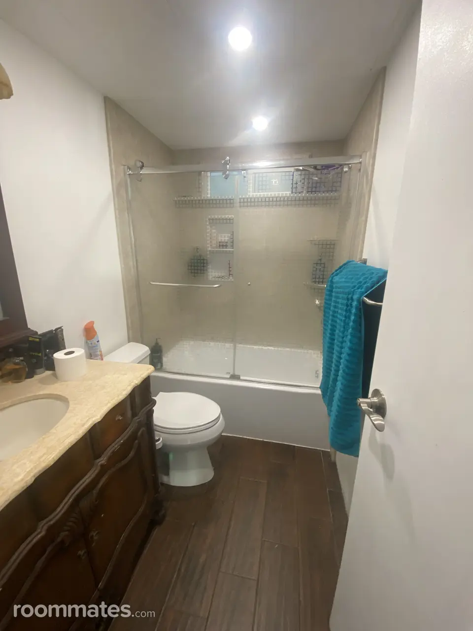 Profile photo 4 of 6