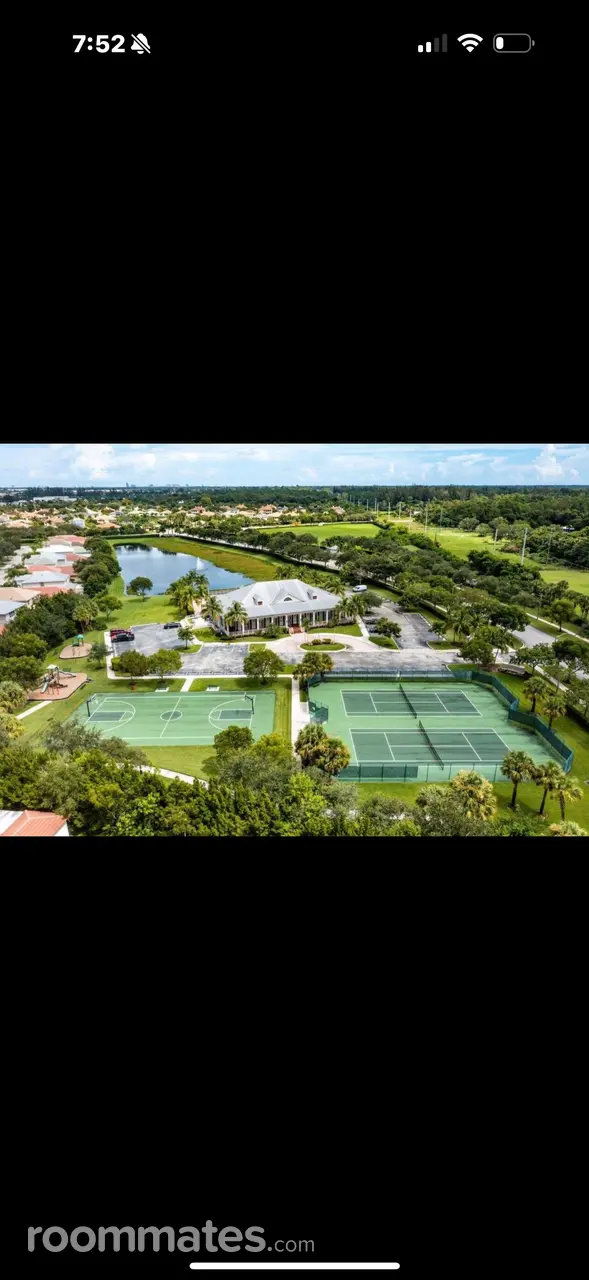 Profile photo 4 of 14