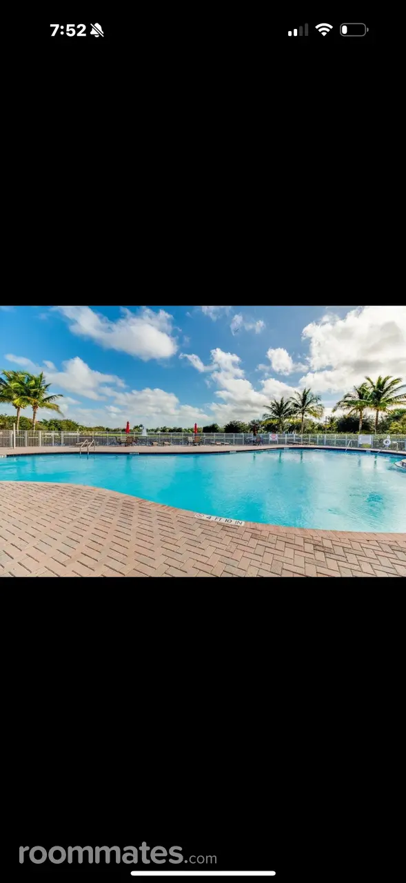 Profile photo 6 of 14