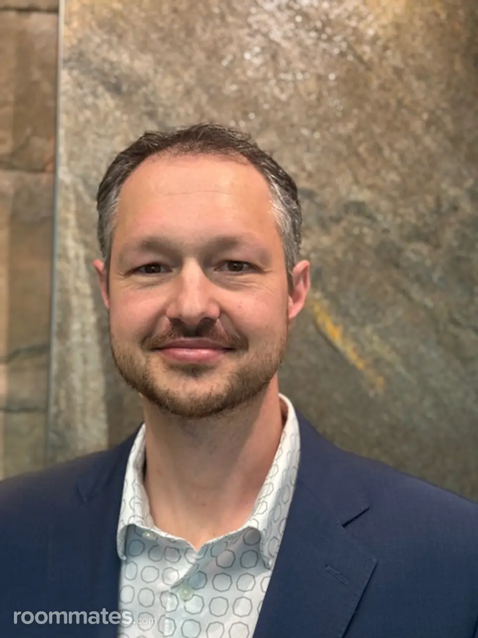 Profile photo 8 of 8