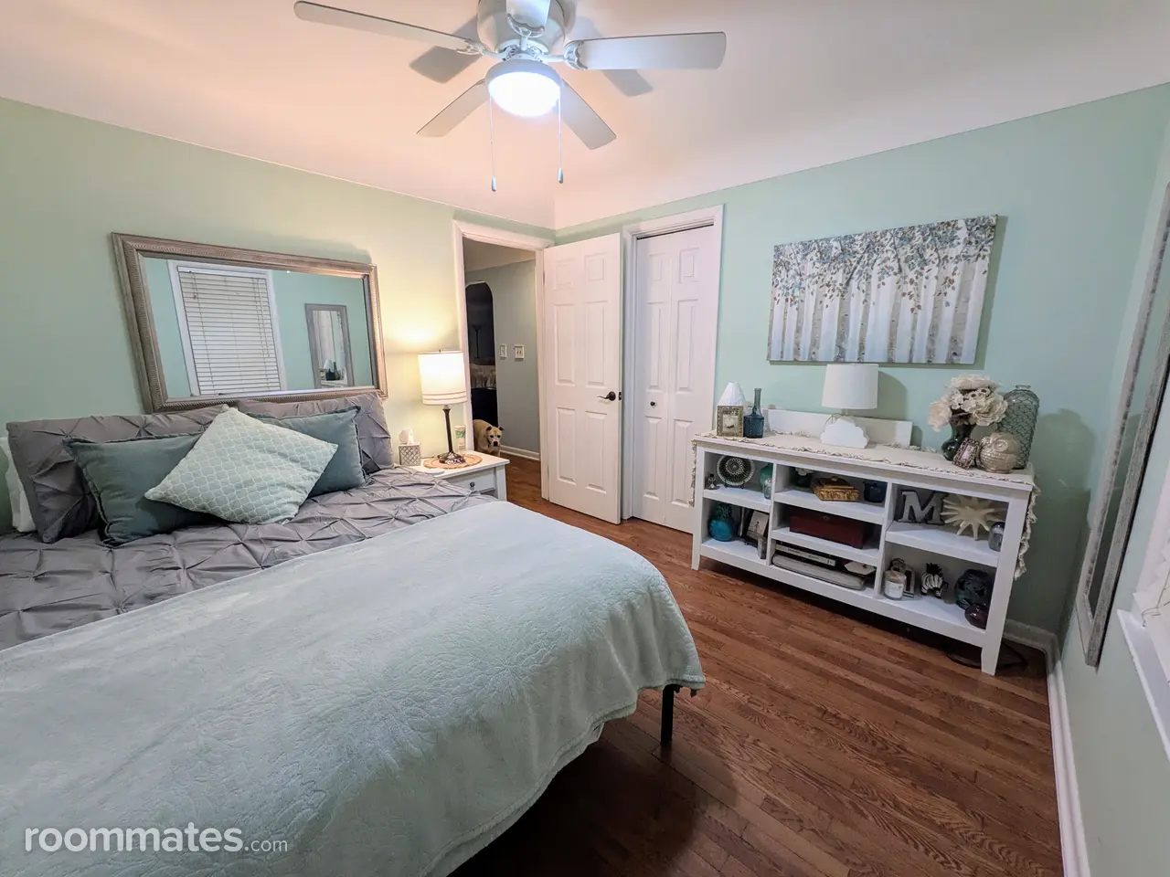 Profile photo 6 of 7