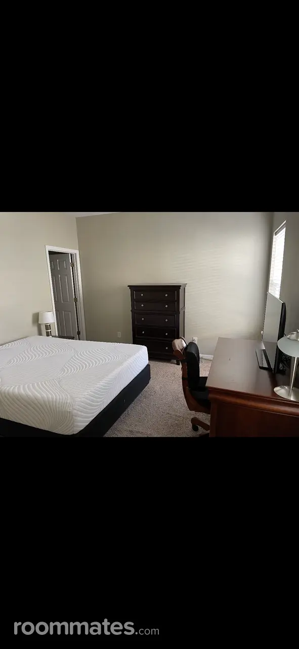 Profile photo 1 of 8