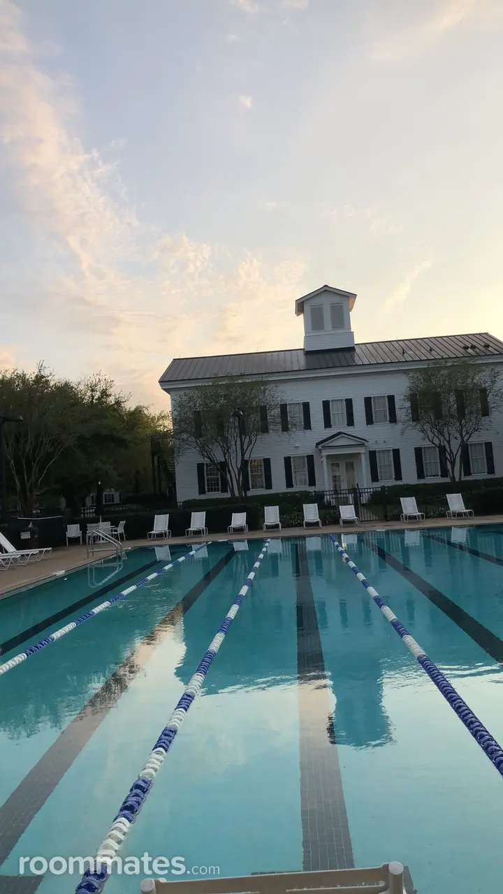 Profile photo 3 of 8