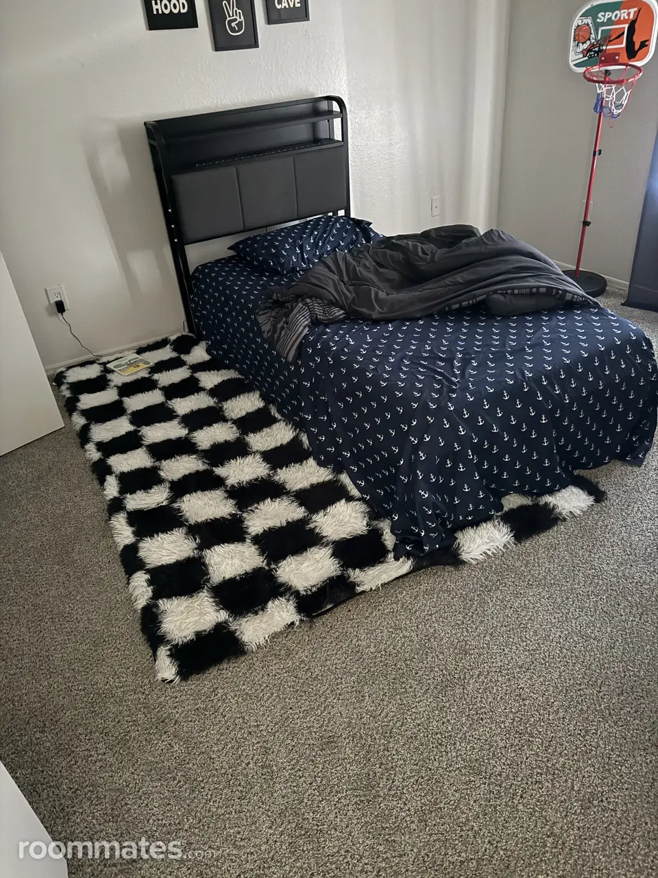 Profile photo 1 of 5