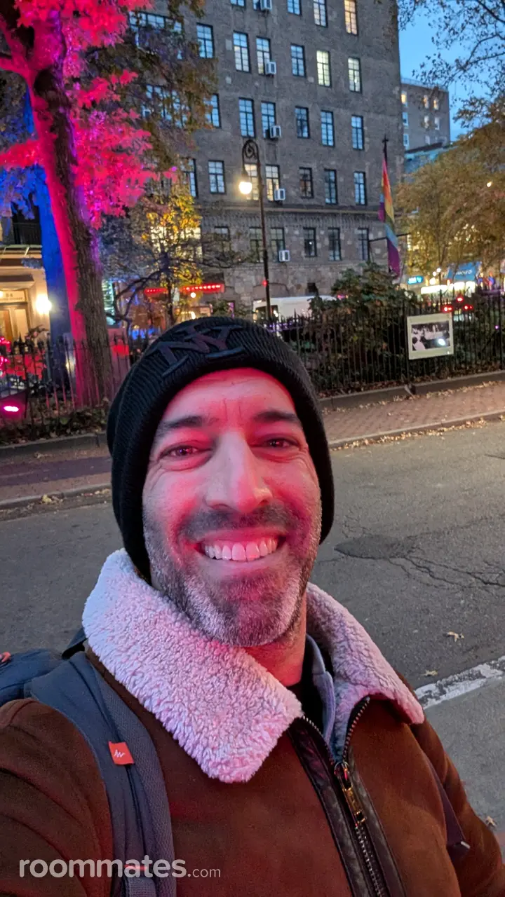 Profile photo 9 of 10