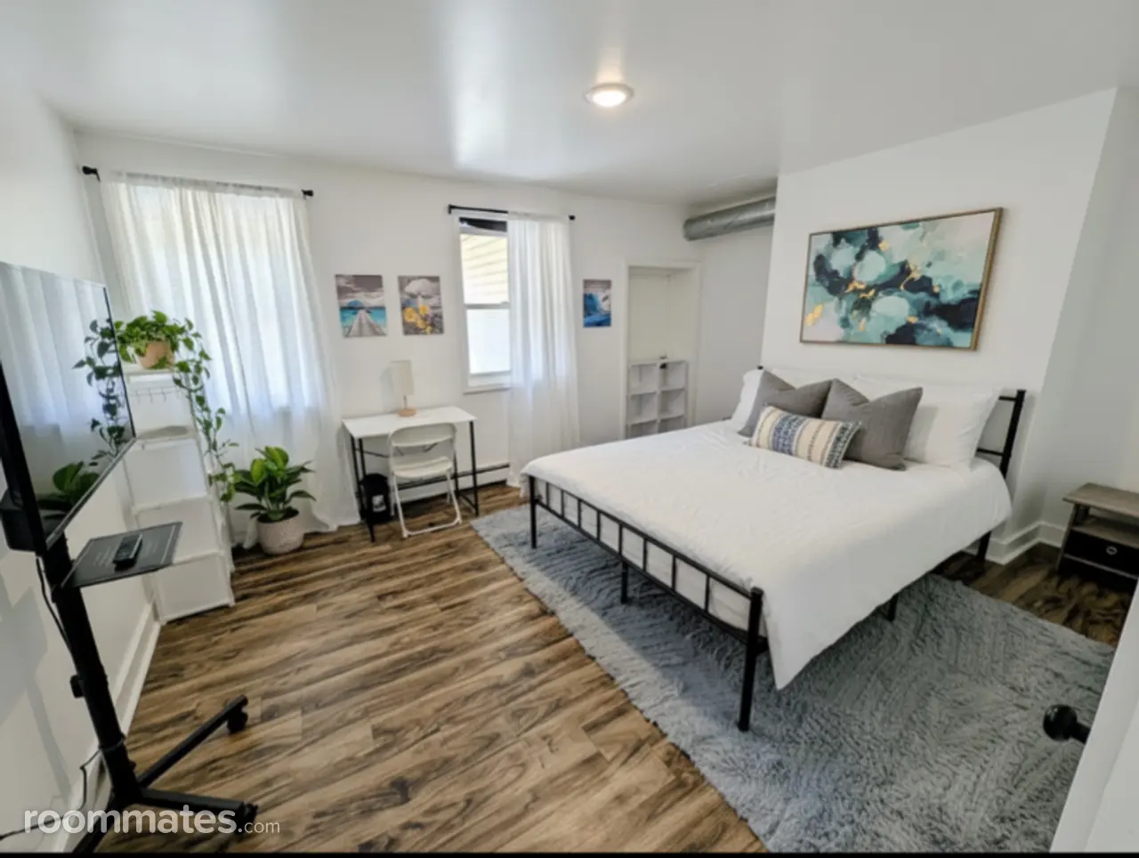 Profile photo 2 of 10