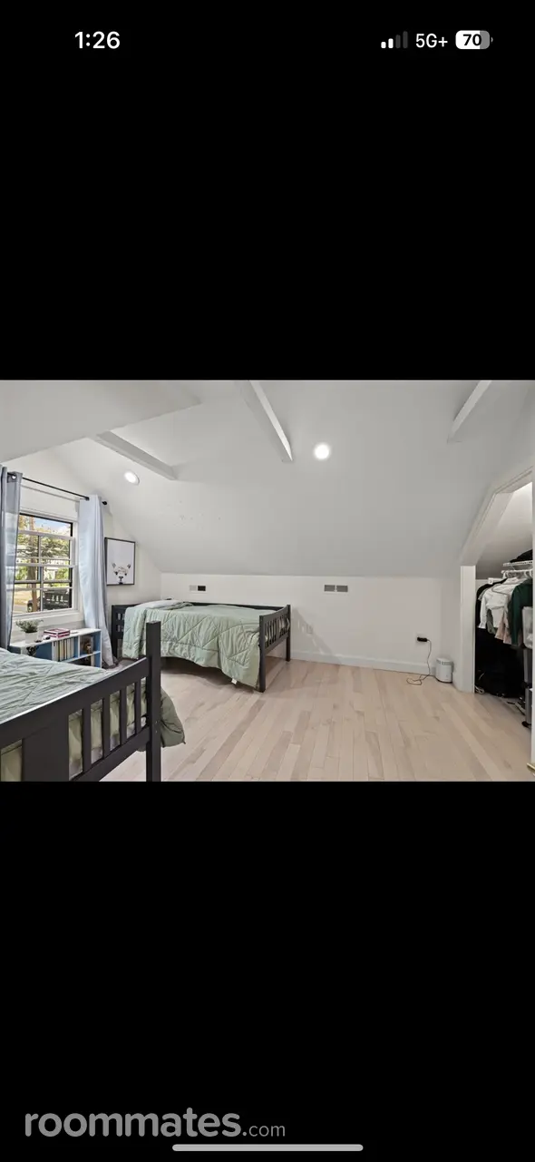 Profile photo 1 of 6