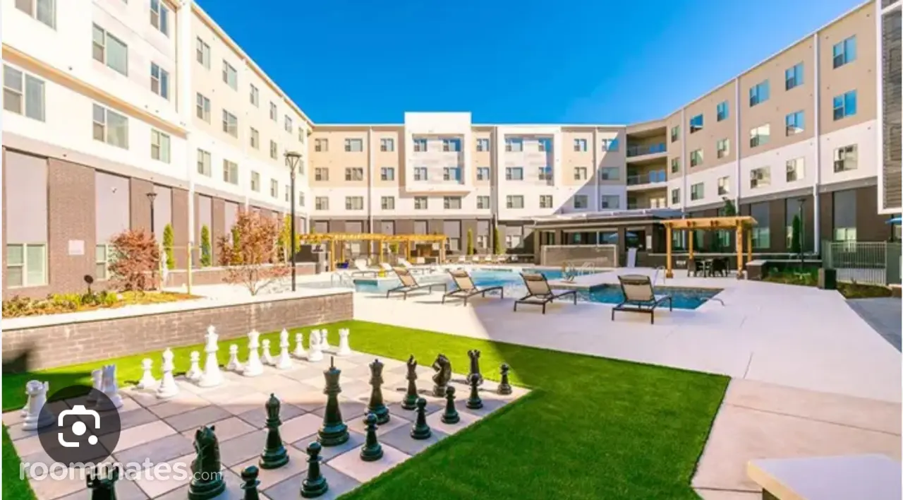 Profile photo 2 of 10