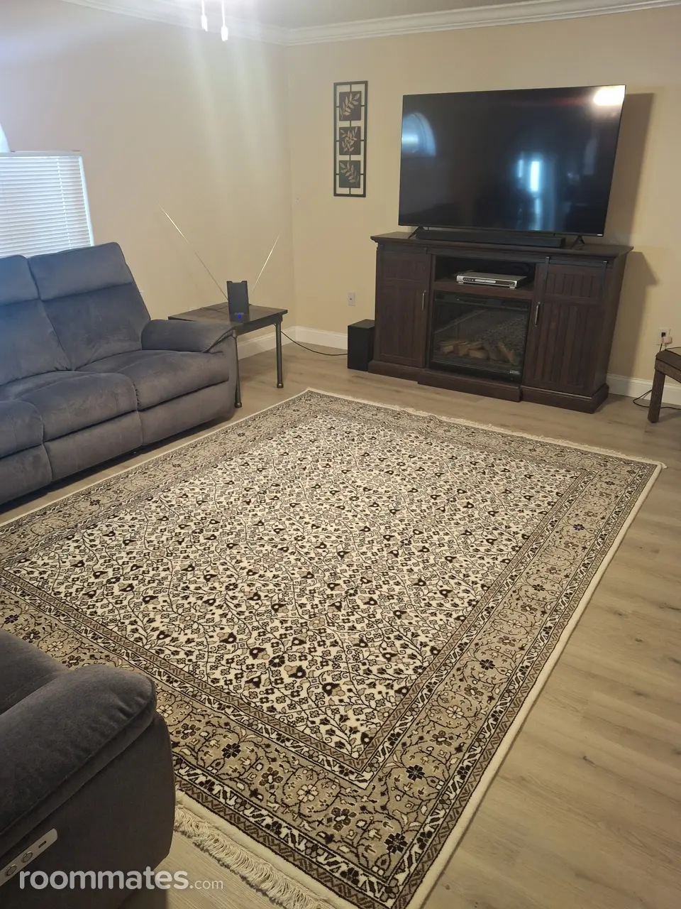 Profile photo 3 of 12