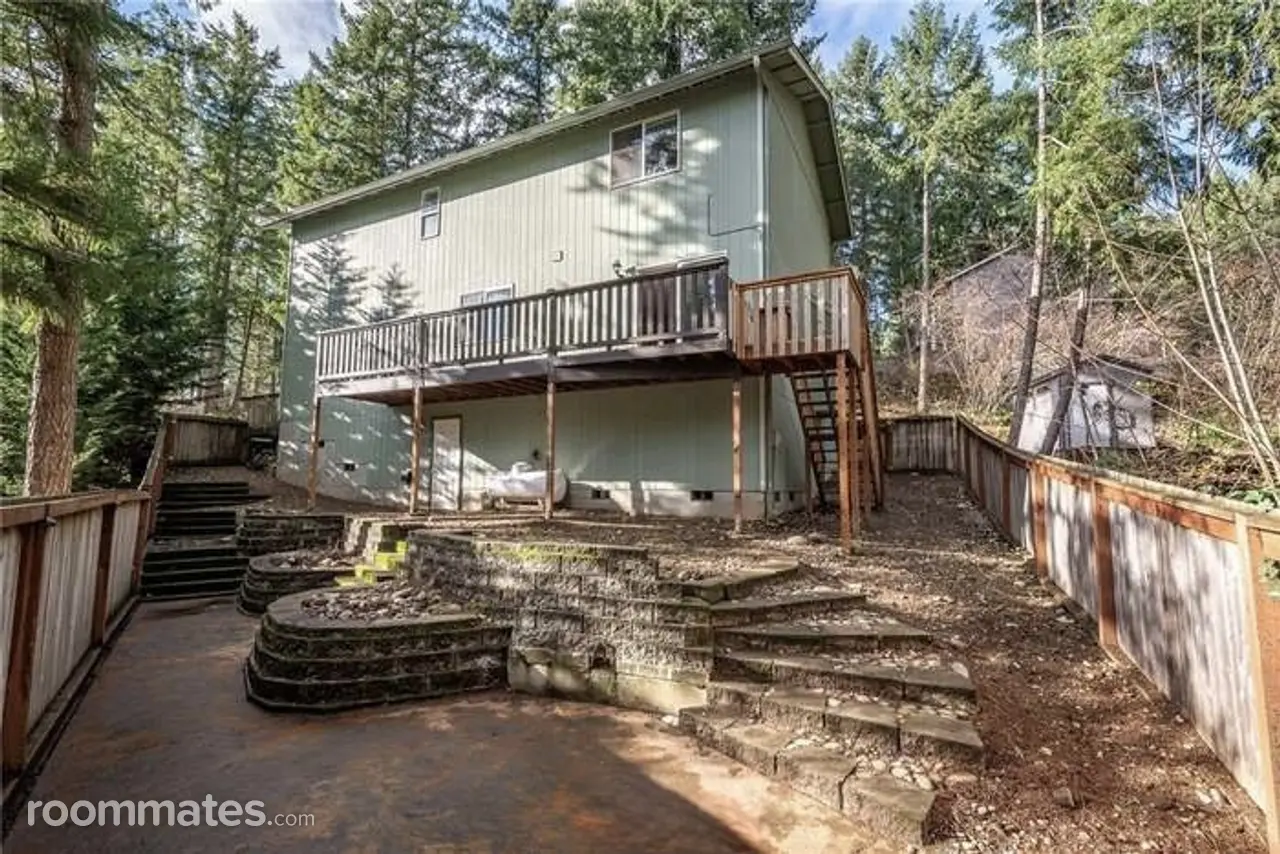 Profile photo 6 of 9