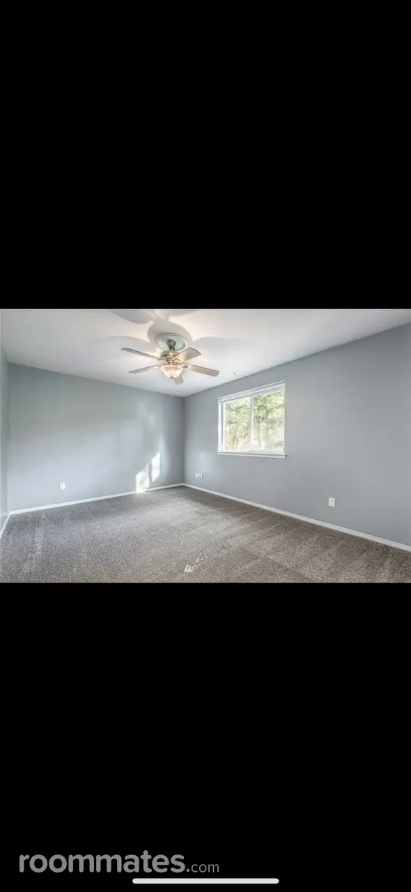 Profile photo 1 of 9