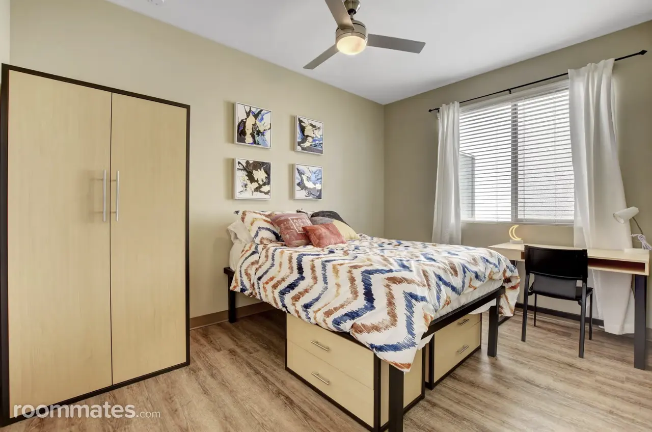 Profile photo 2 of 10