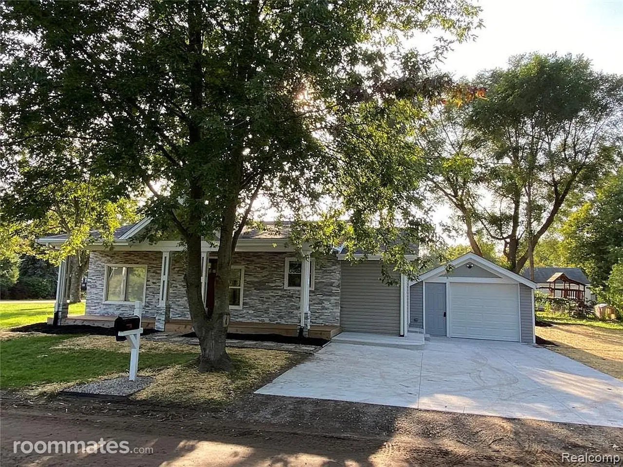 Profile photo 4 of 11