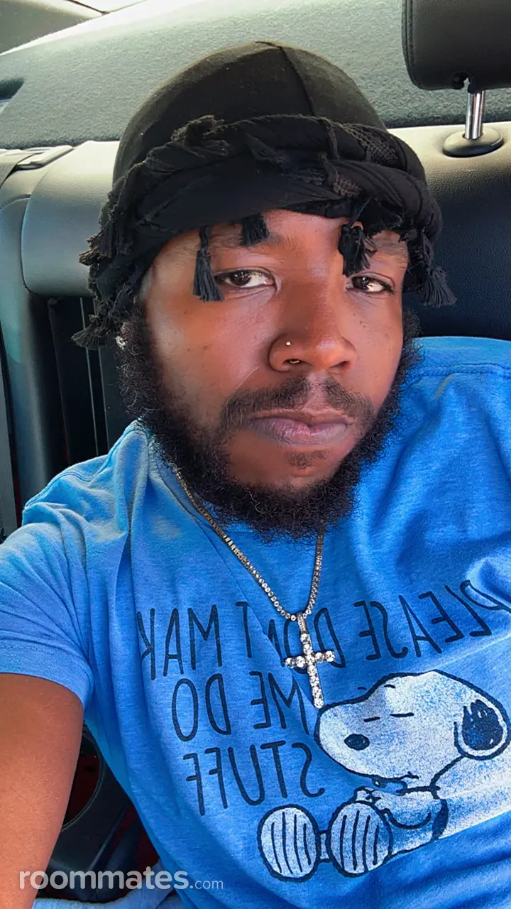 Profile photo 1 of 2