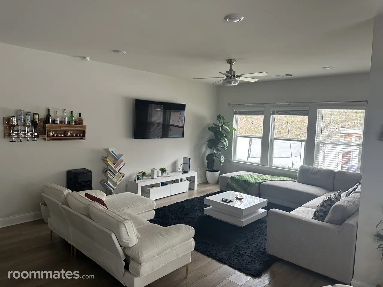 Profile photo 4 of 10