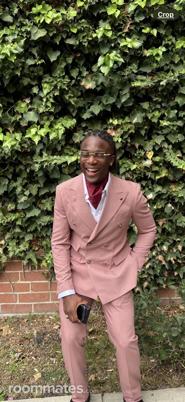 Profile photo 8 of 10