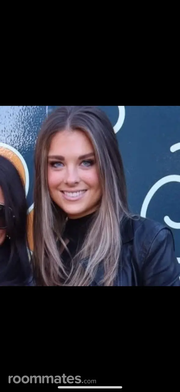 Profile photo 1 of 2