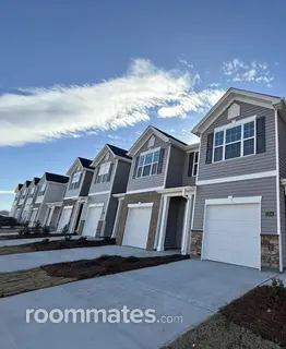 Room for rent in Kernersville, NC $700, townhouse