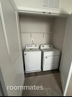 Room for rent in Kernersville, NC $700, townhouse