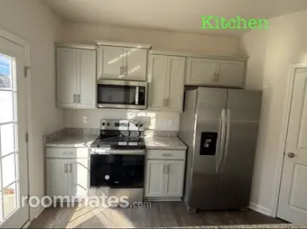 Room for rent in Kernersville, NC $700, townhouse