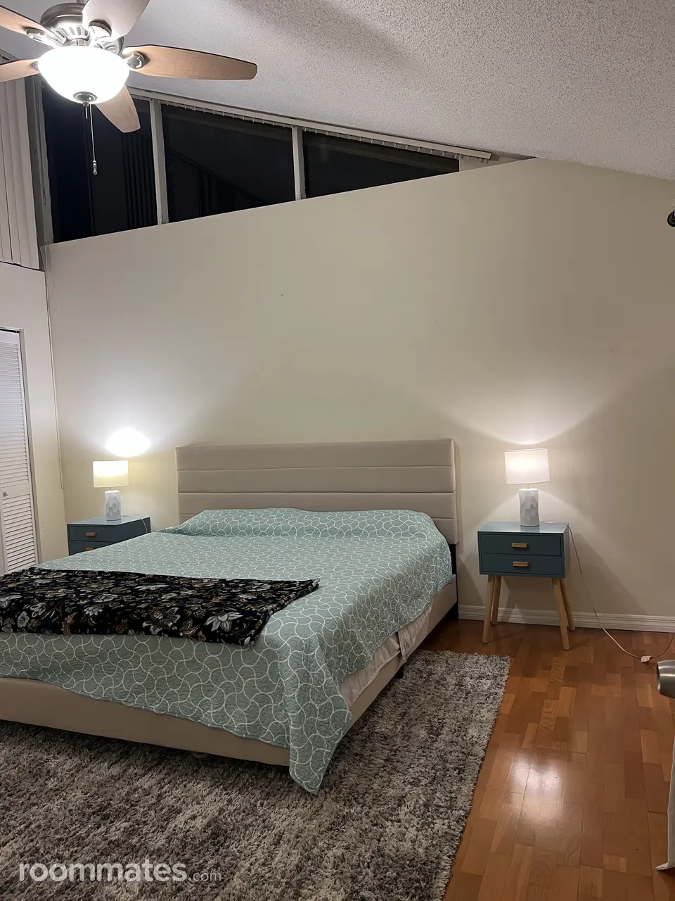 Profile photo 4 of 5