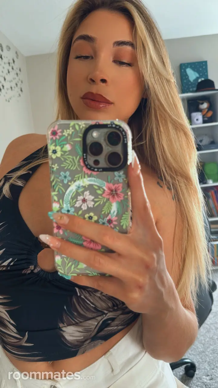 Profile photo 10 of 11