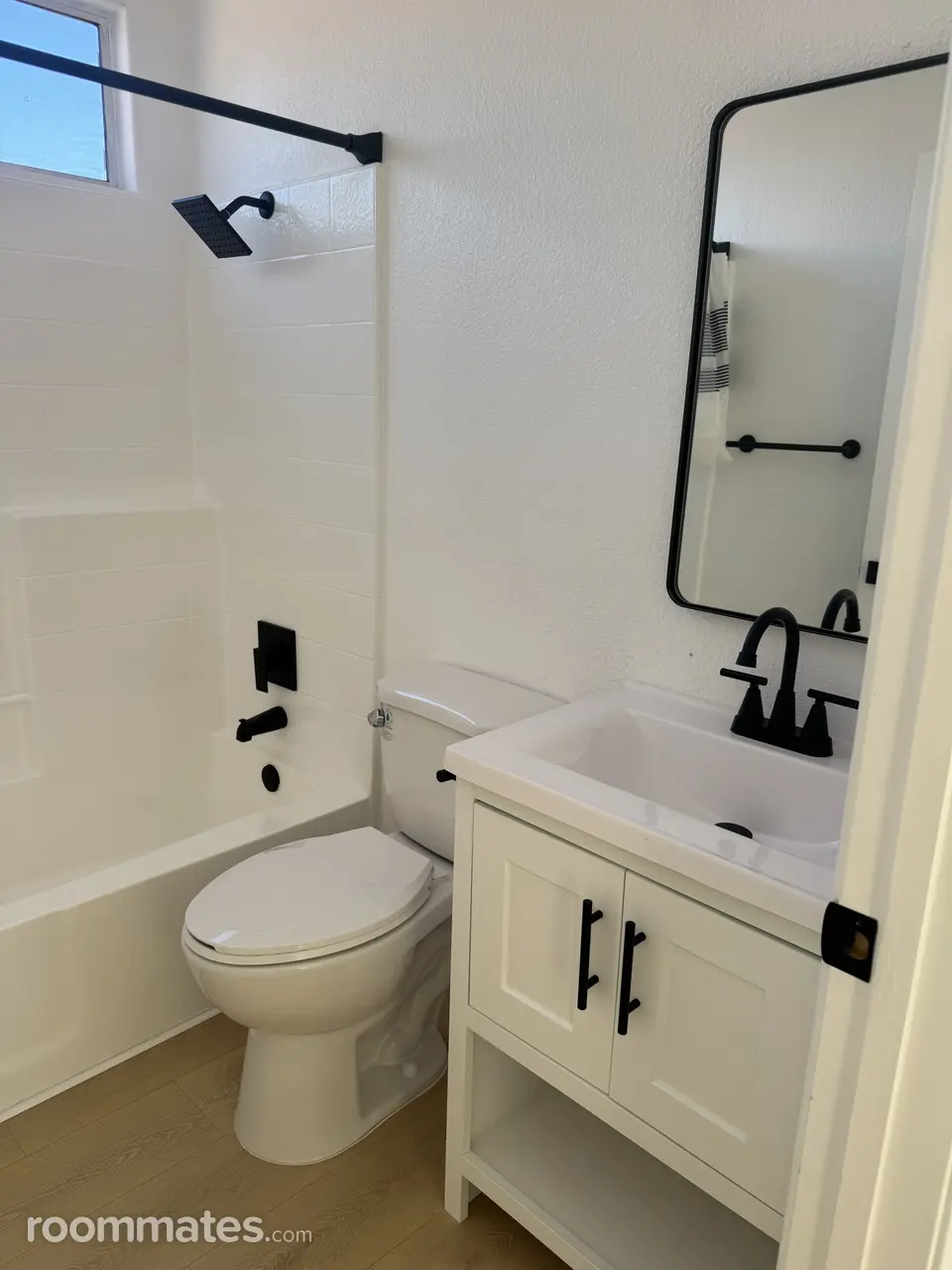 Profile photo 3 of 11