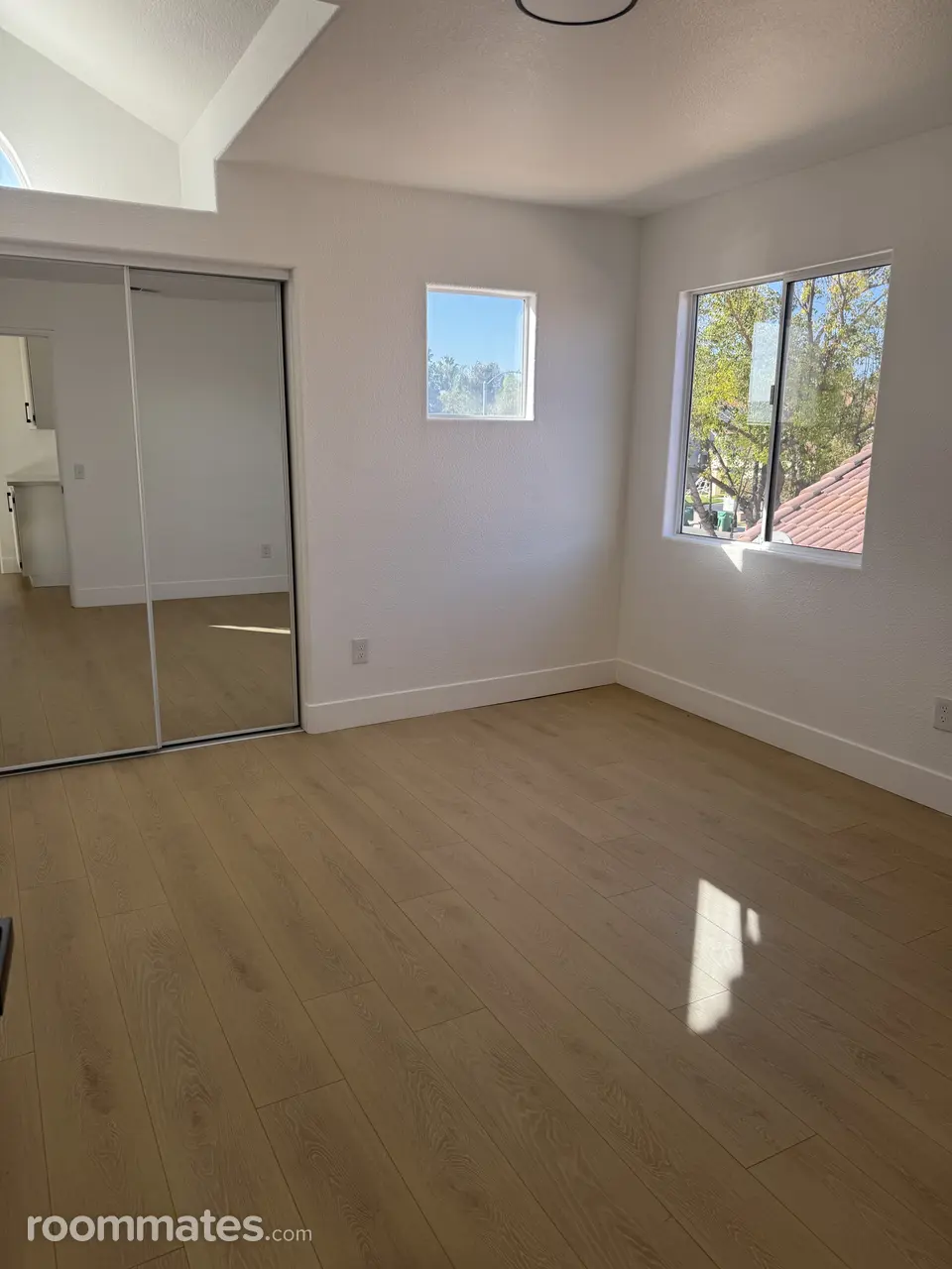 Profile photo 6 of 11