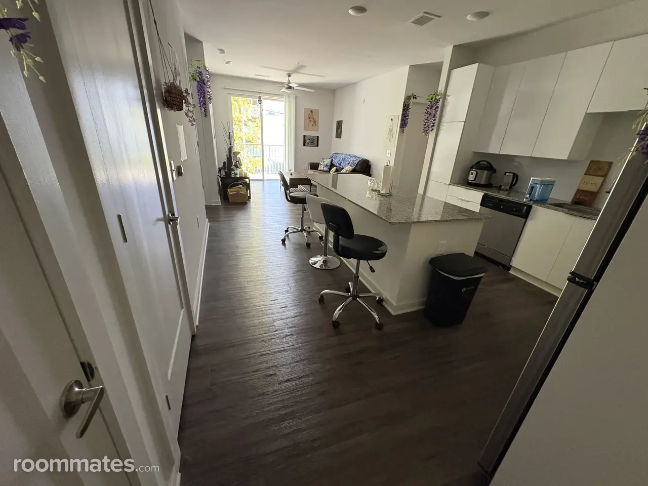 Profile photo 1 of 16