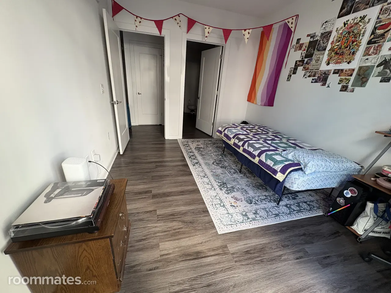 Profile photo 5 of 16