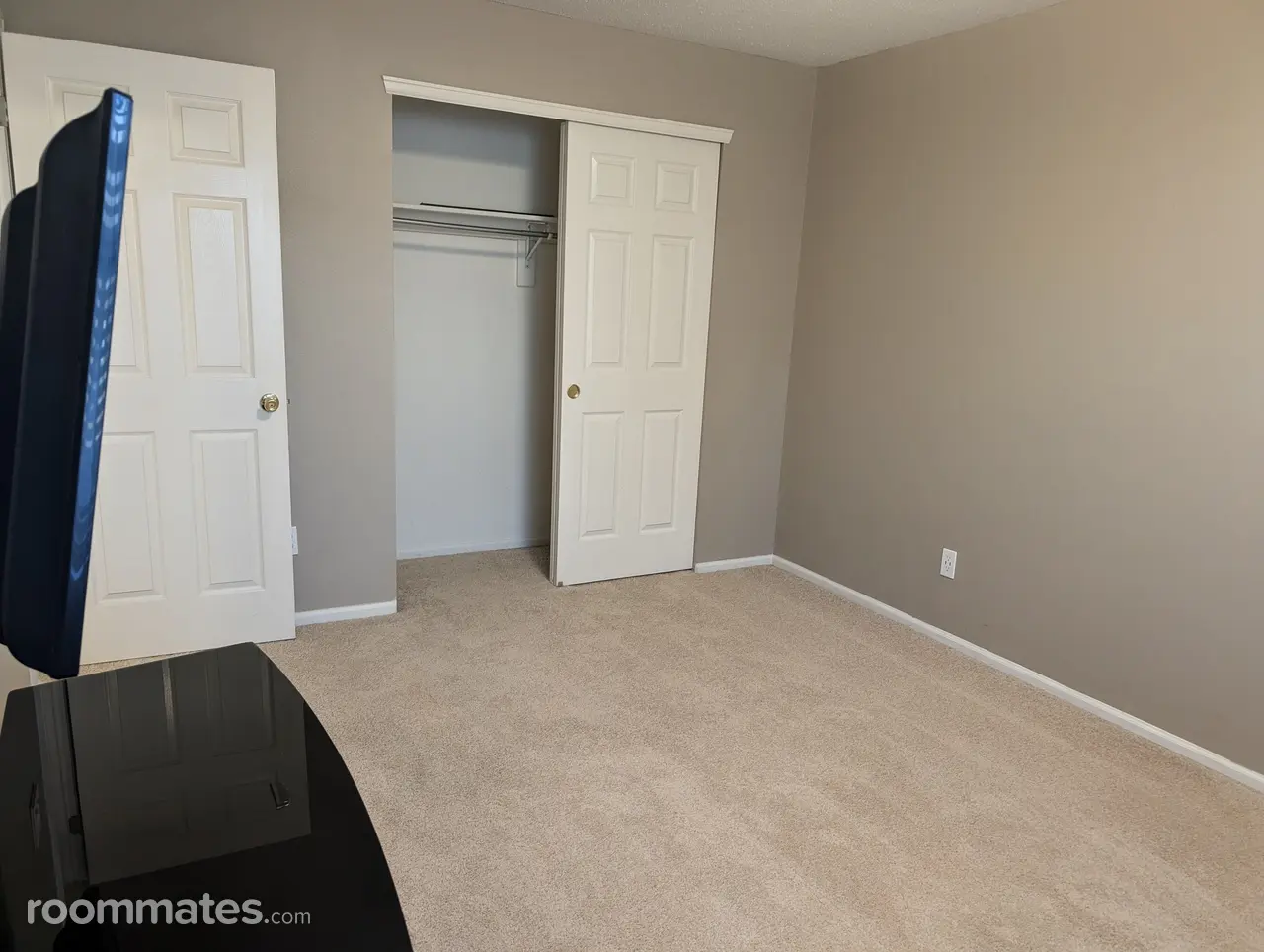 Profile photo 1 of 7