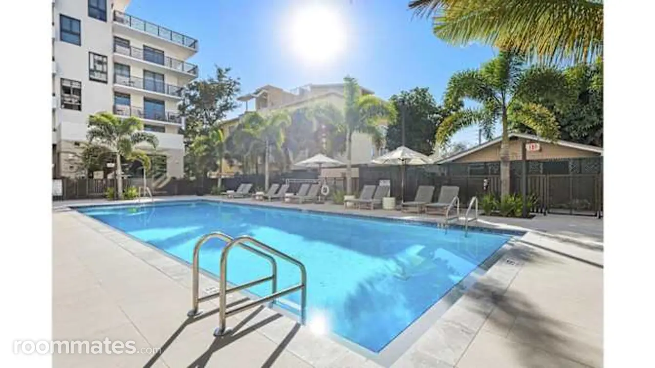 Profile photo 6 of 8