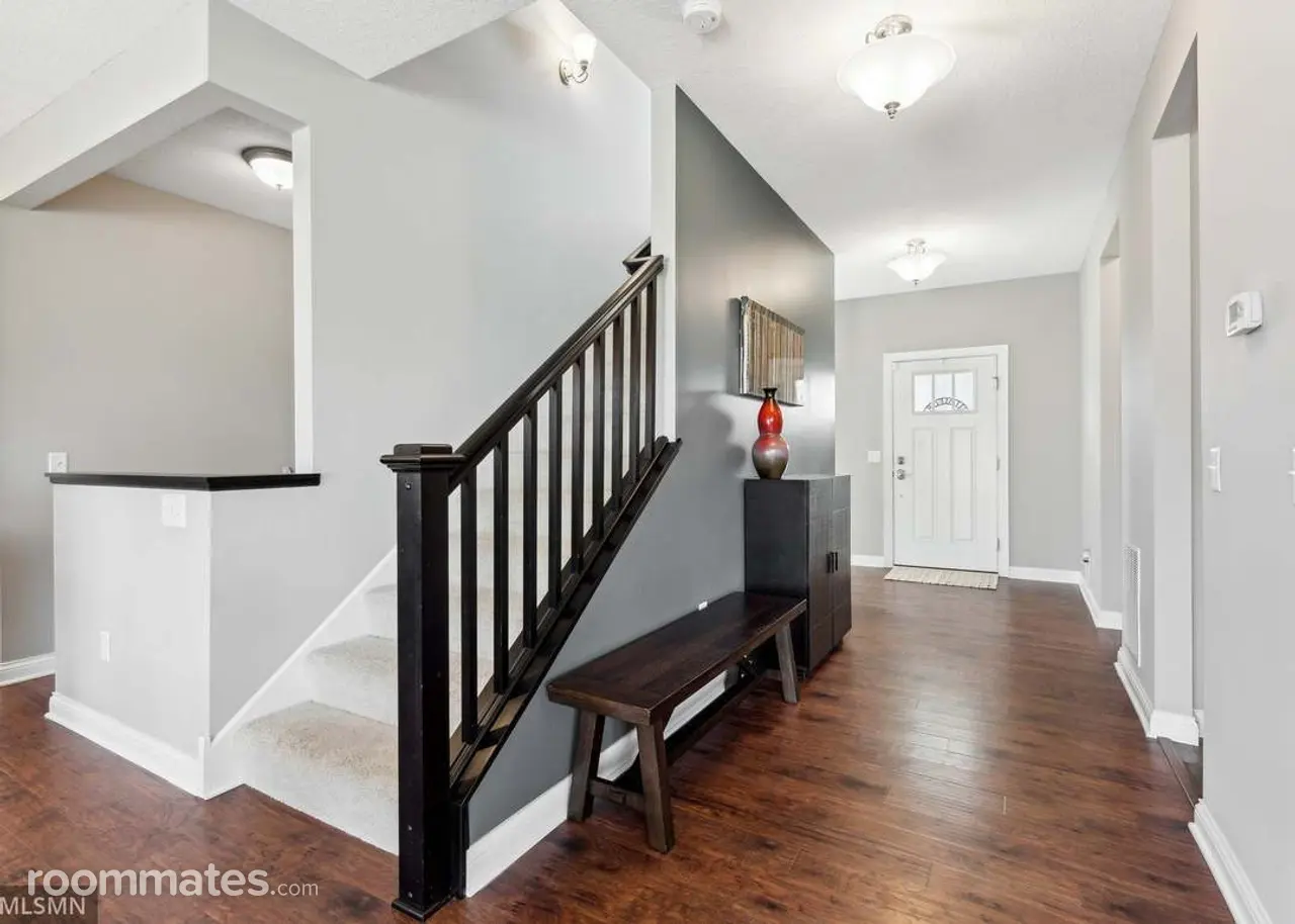 Profile photo 6 of 12