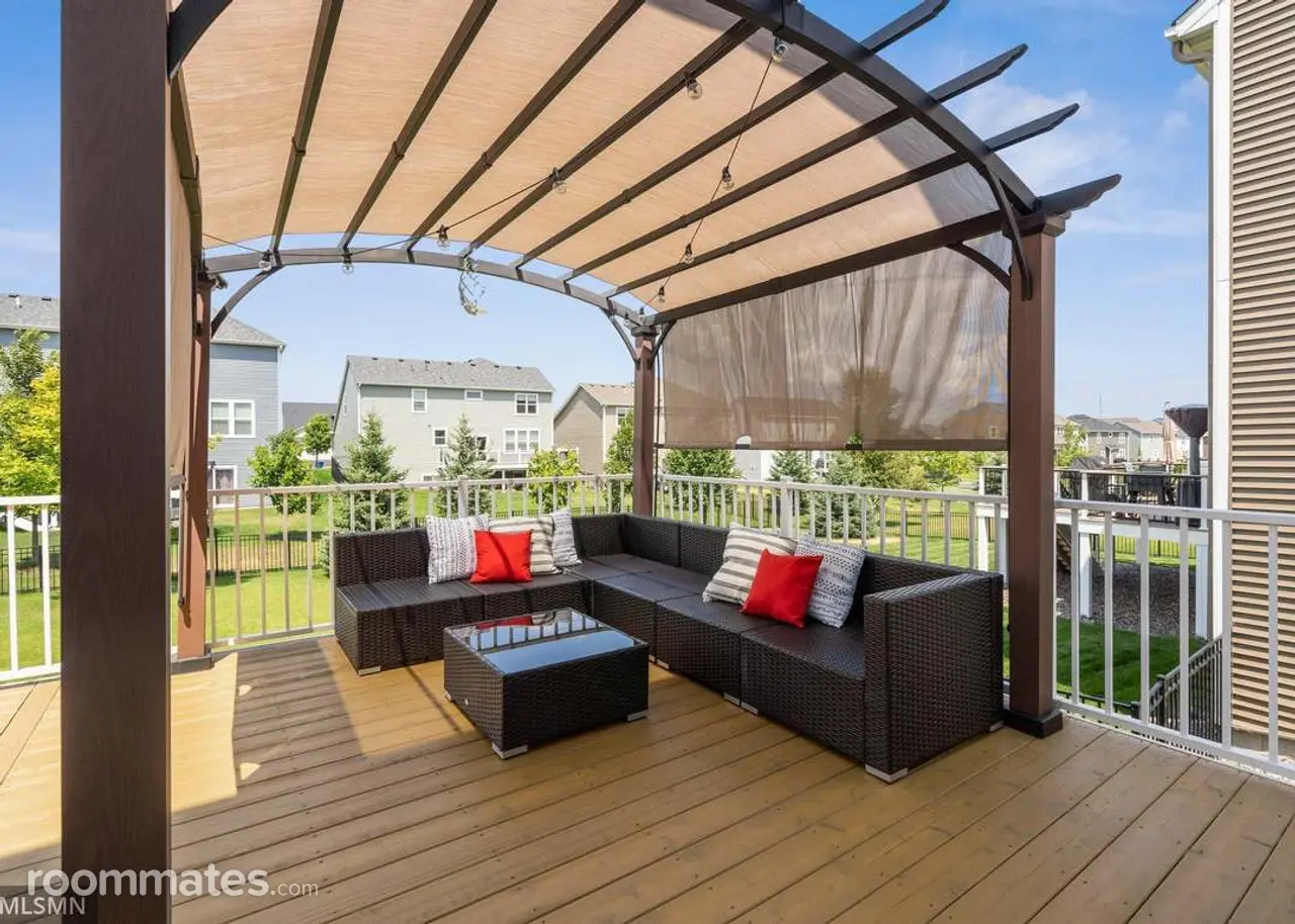 Profile photo 4 of 12