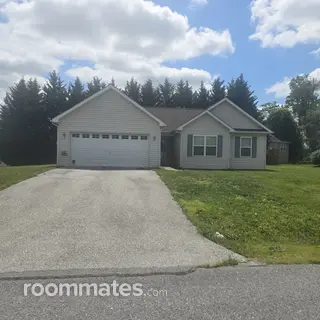 Room for rent in Martinsburg, WV $600, house