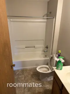 Room for rent in Westerville, OH $800, house