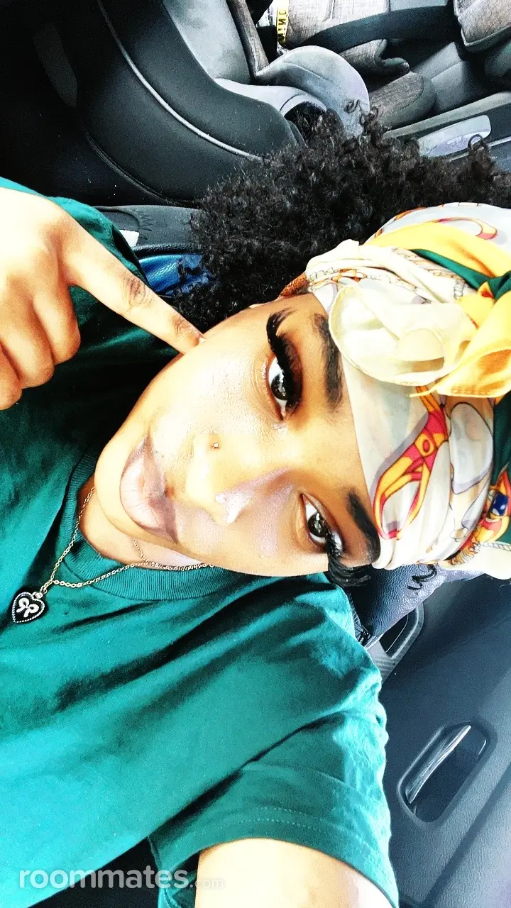 Profile photo 7 of 10