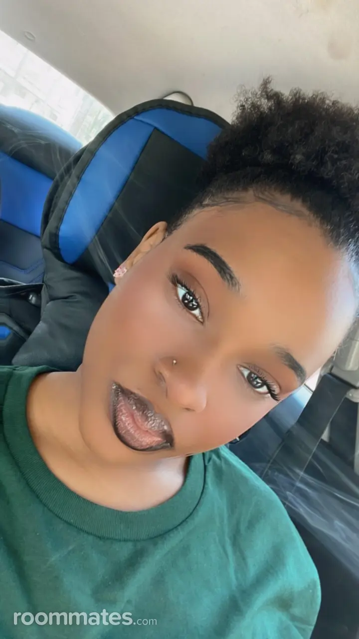 Profile photo 5 of 10