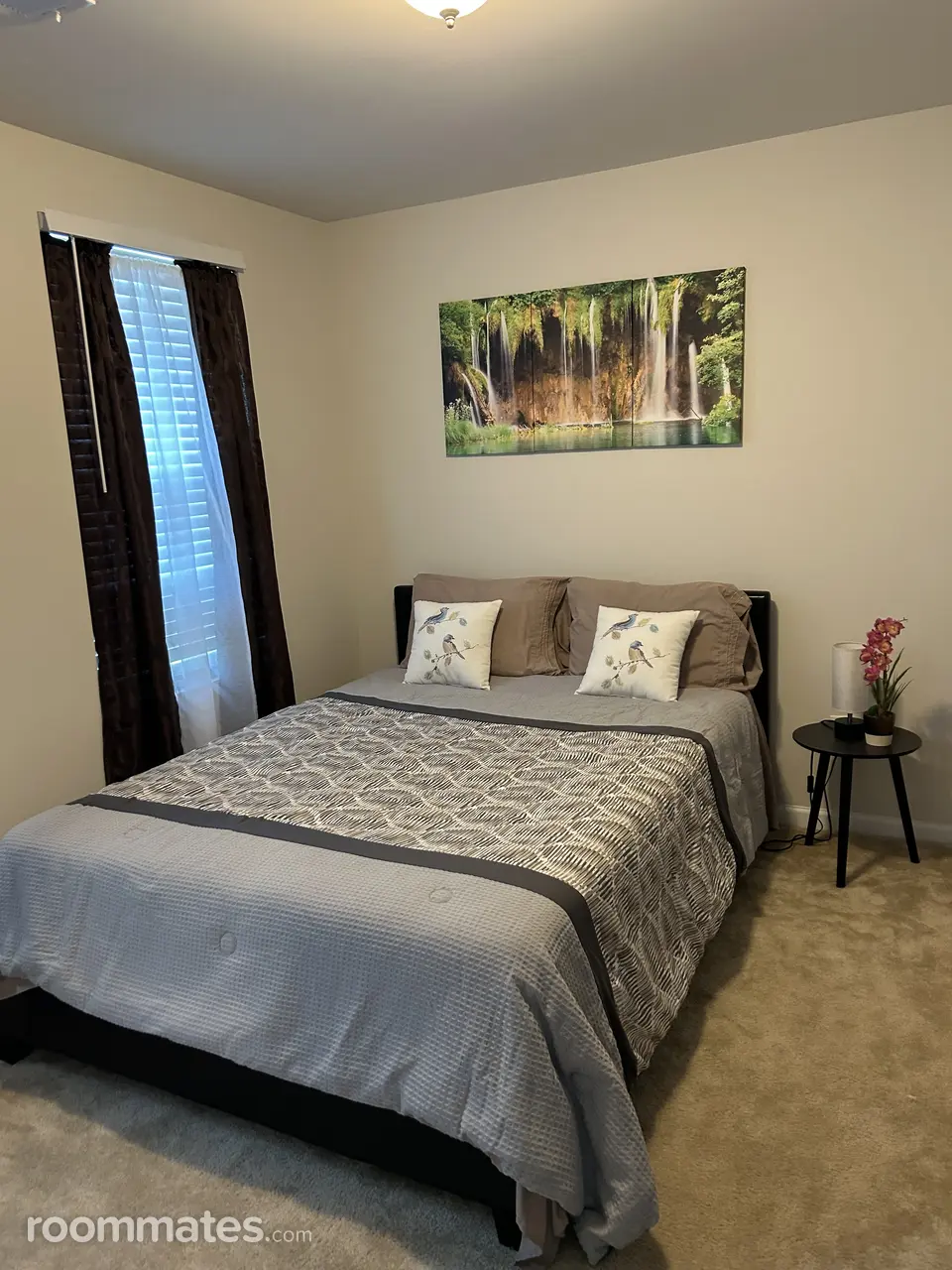 Profile photo 1 of 6