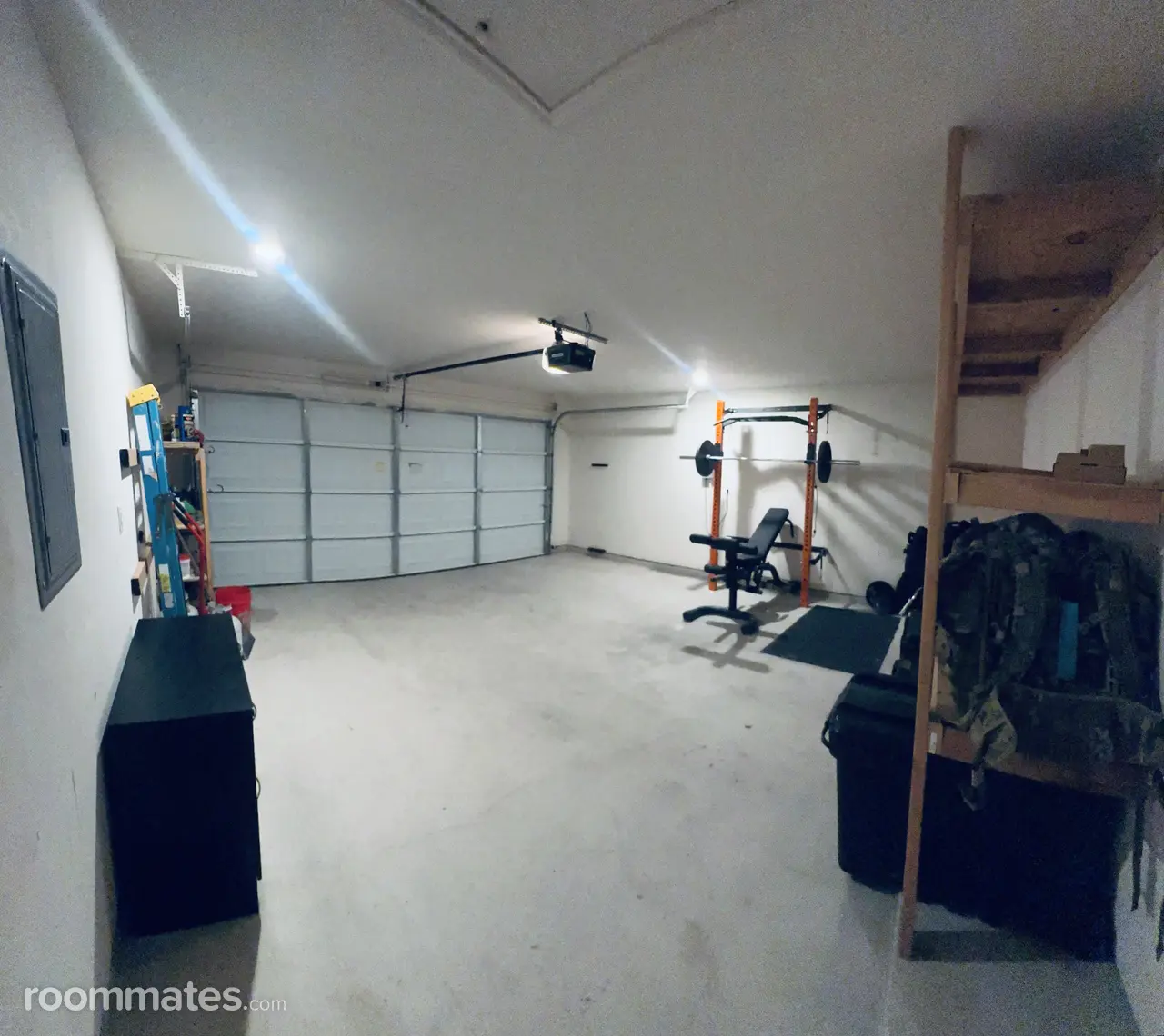 Profile photo 9 of 14