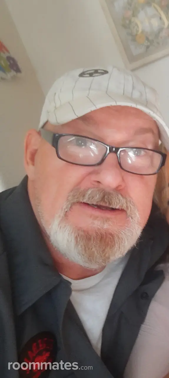 Profile photo 13 of 13