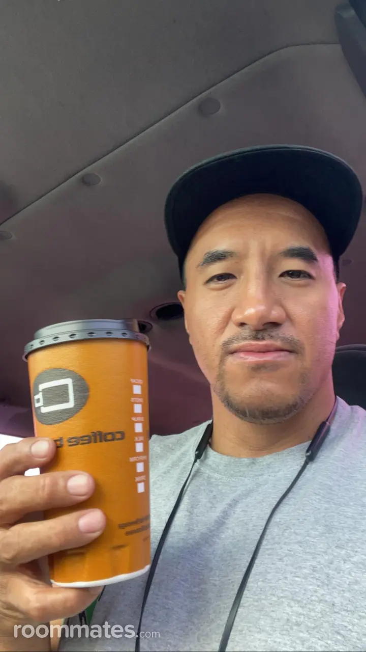 Profile photo 2 of 4