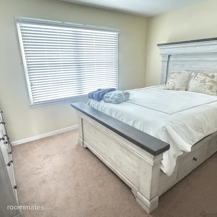 Room for rent in Ashburn, VA $1200, house