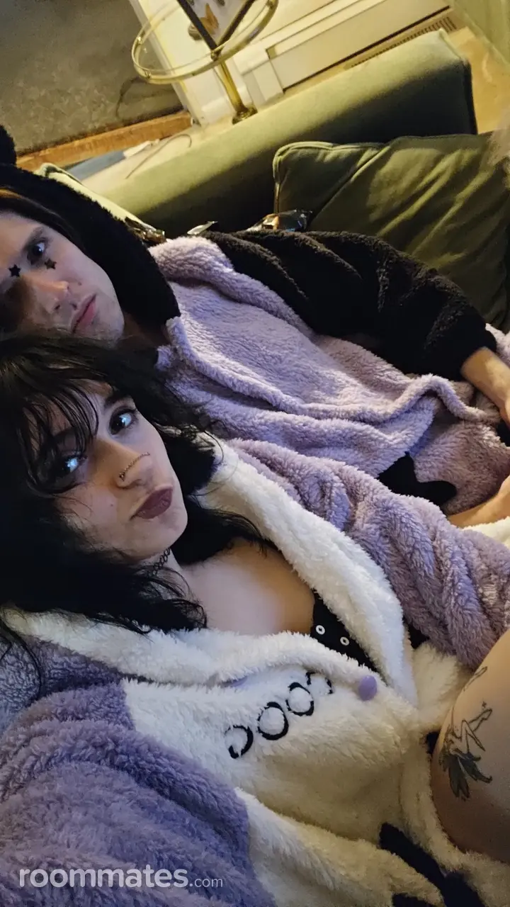 Profile photo 16 of 17