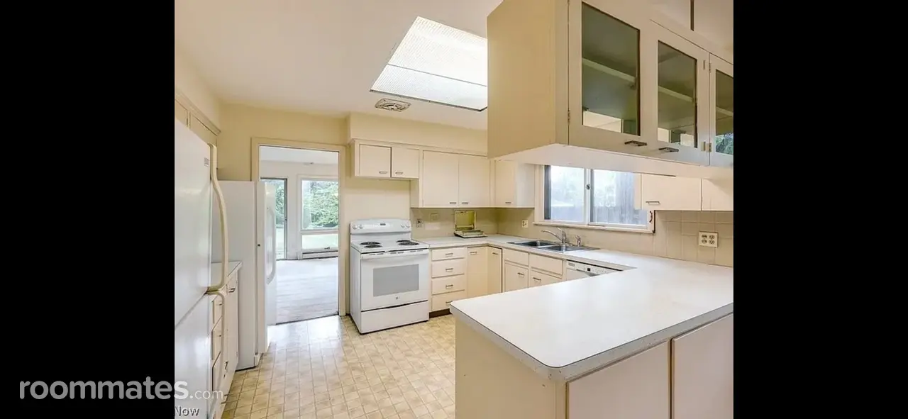 Profile photo 5 of 17