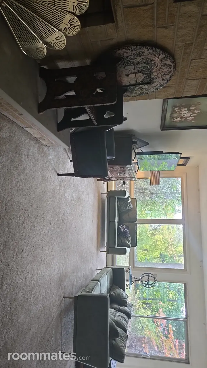 Profile photo 3 of 17