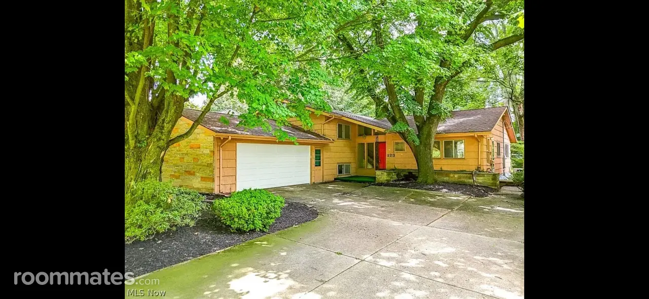 Profile photo 1 of 17